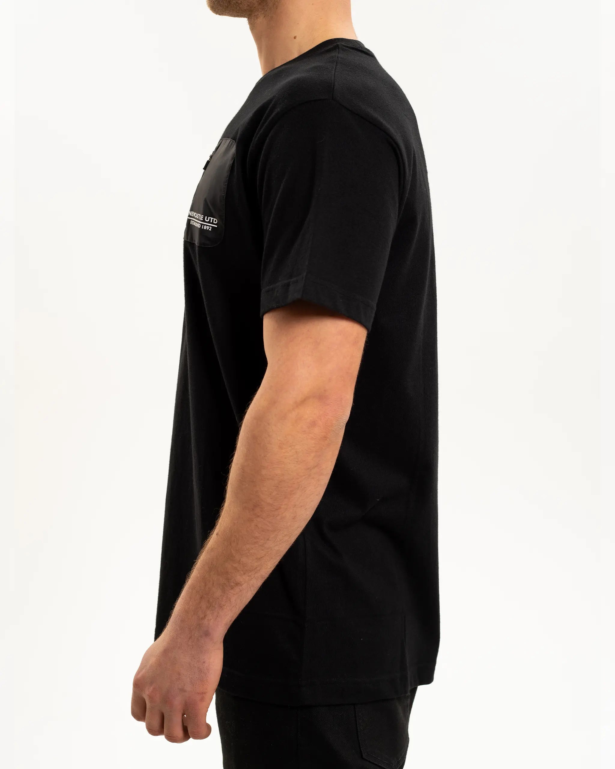 Newcastle United Men's Black Pocket Detailed T-Shirt