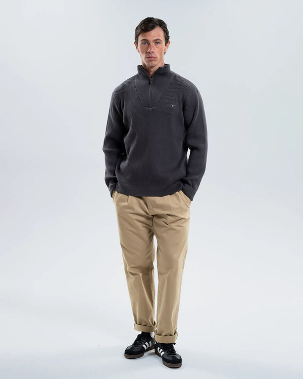 Newcastle United Men's Charcoal Chunky Knit 1/4 Zip Top