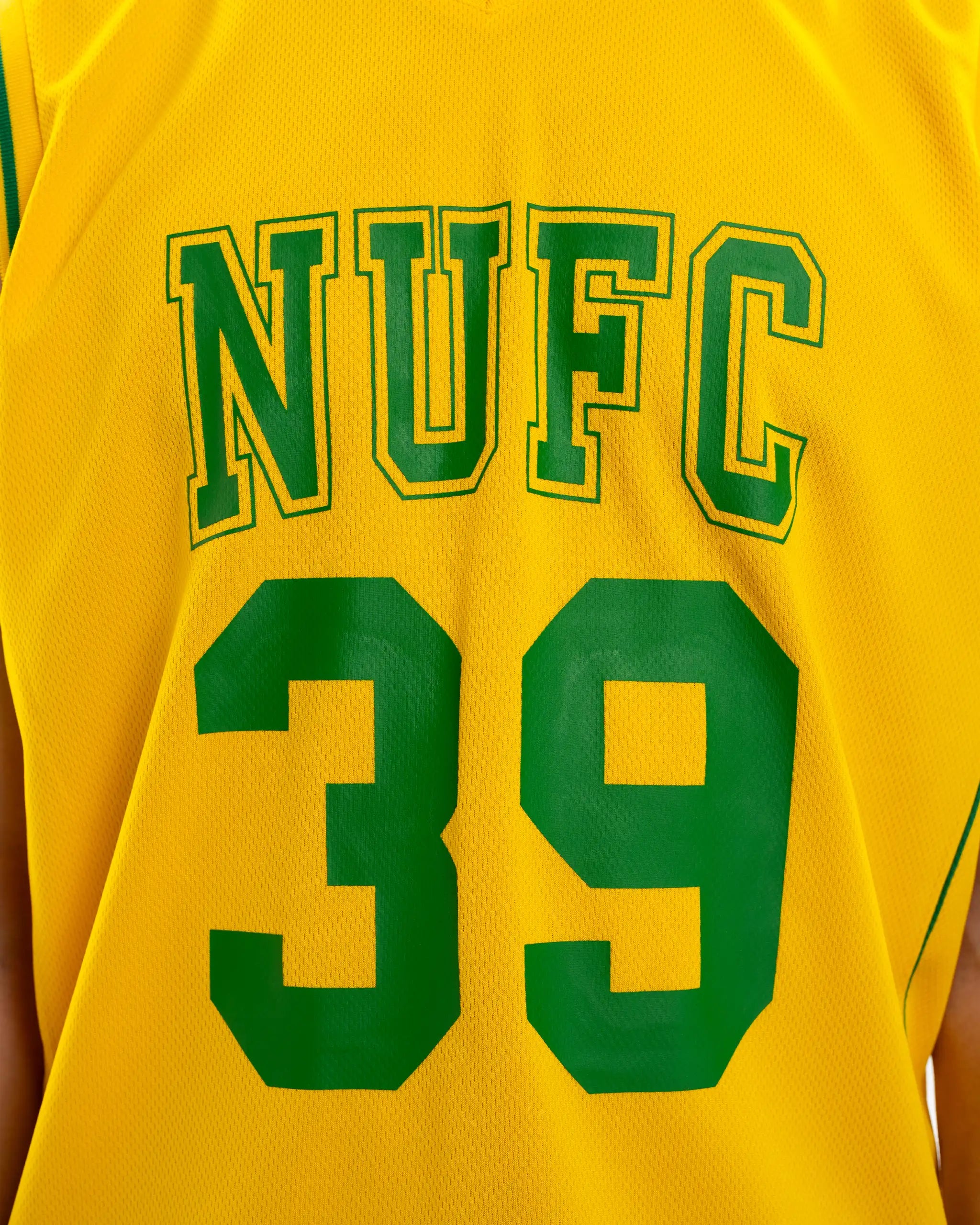 Newcastle United Men's Yellow Basketball Vest