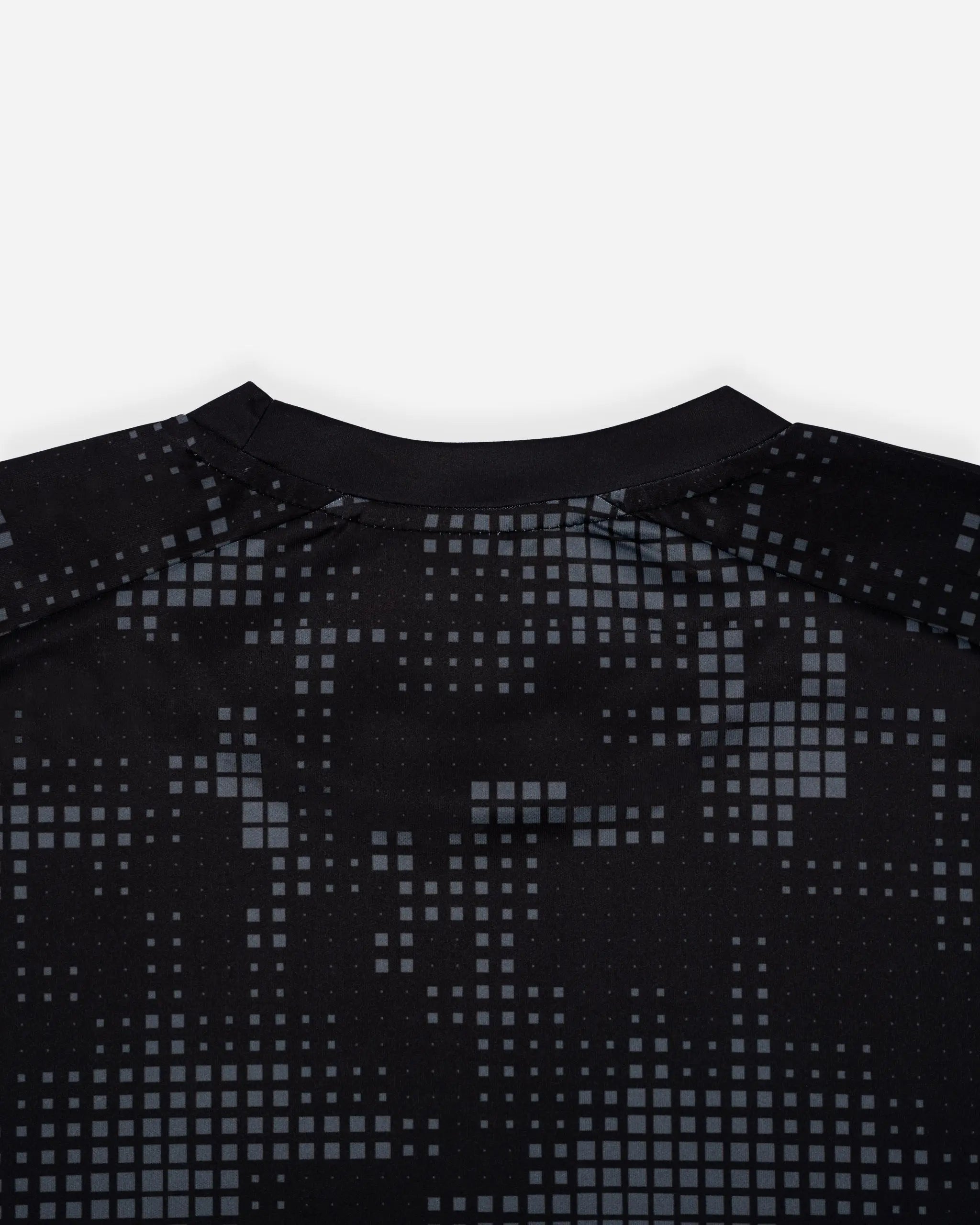 Newcastle United Men's Black & White Ombre Crest T-Shirt