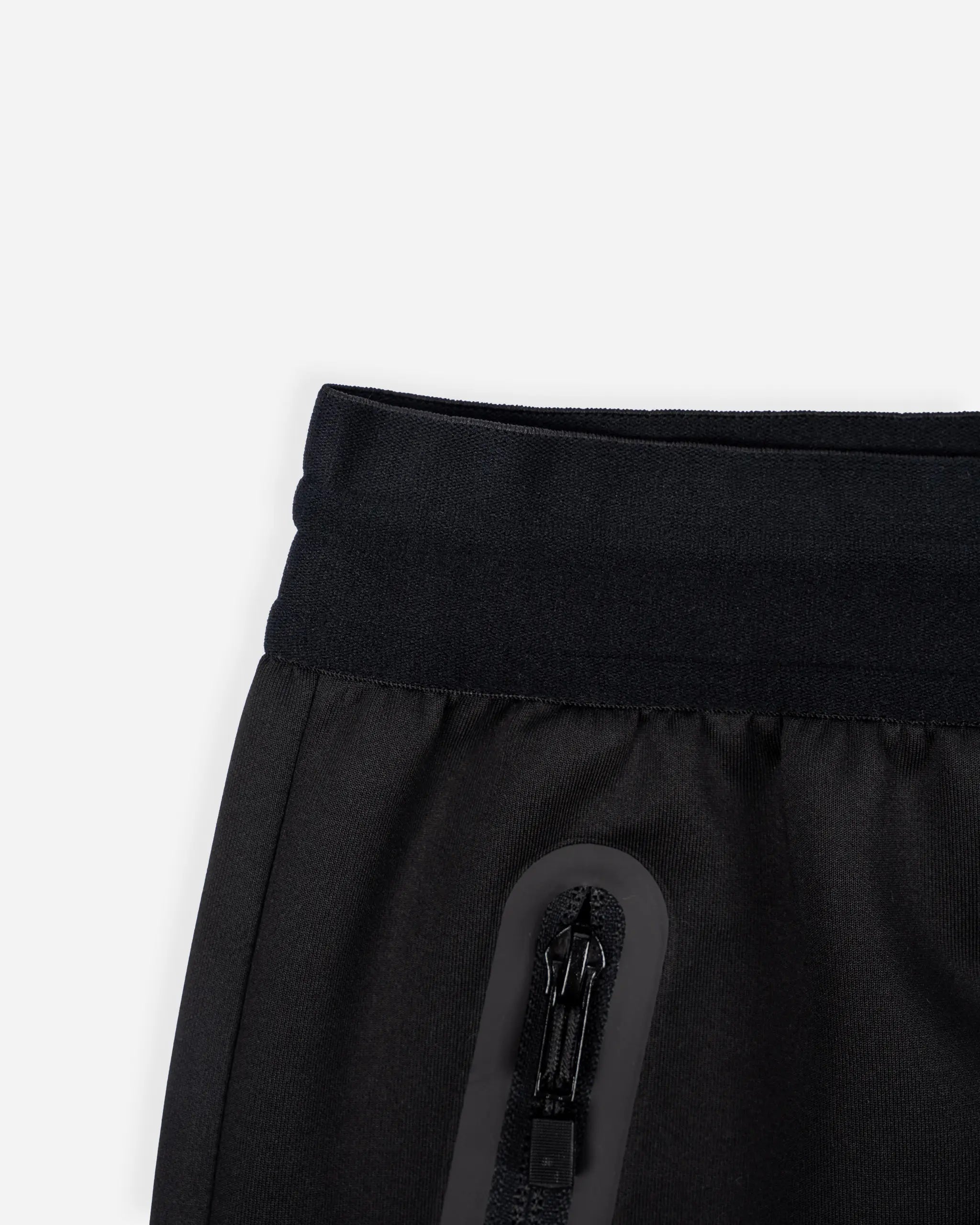 Newcastle United Men's Black Tech Poly Joggers