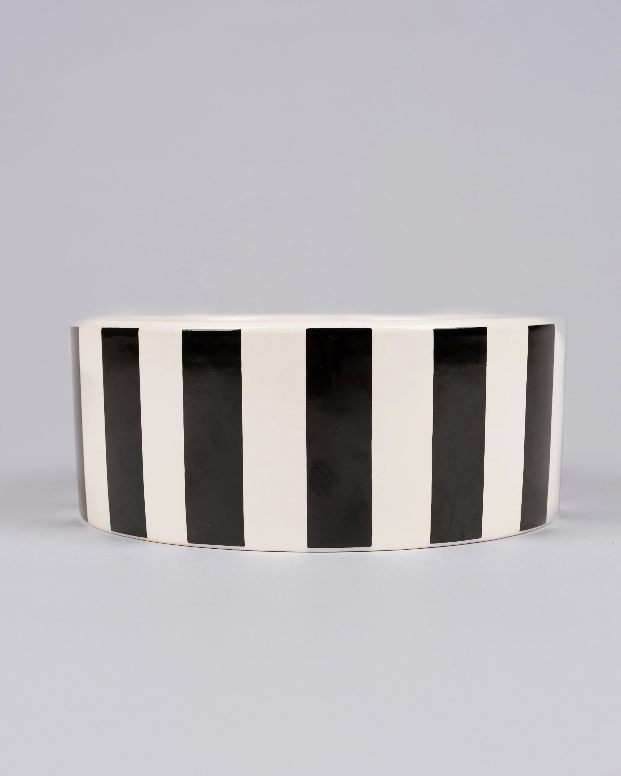 Newcastle United Ceramic Striped Pet Bowl
