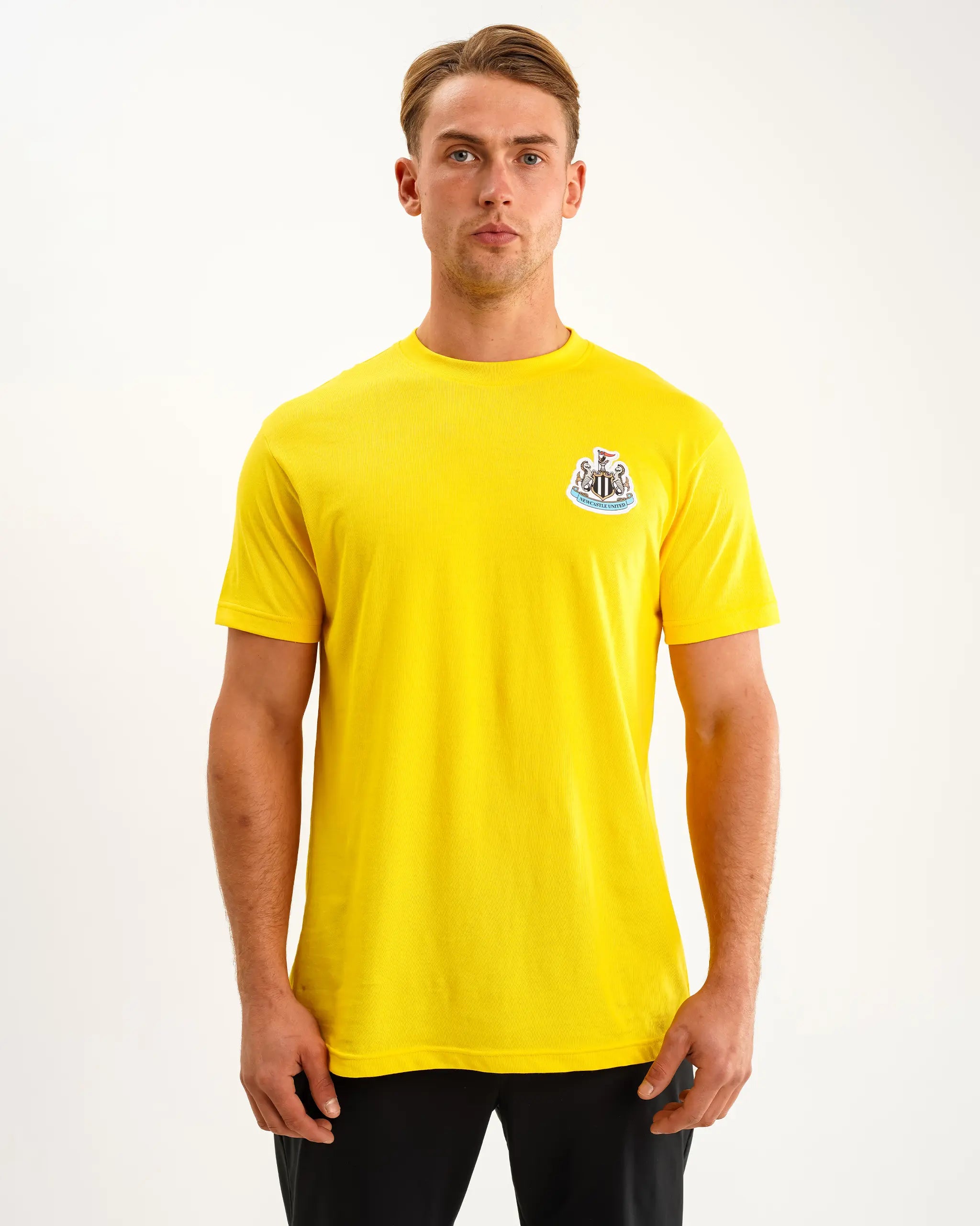 Newcastle United Men's Yellow Terrace Crest T-Shirt