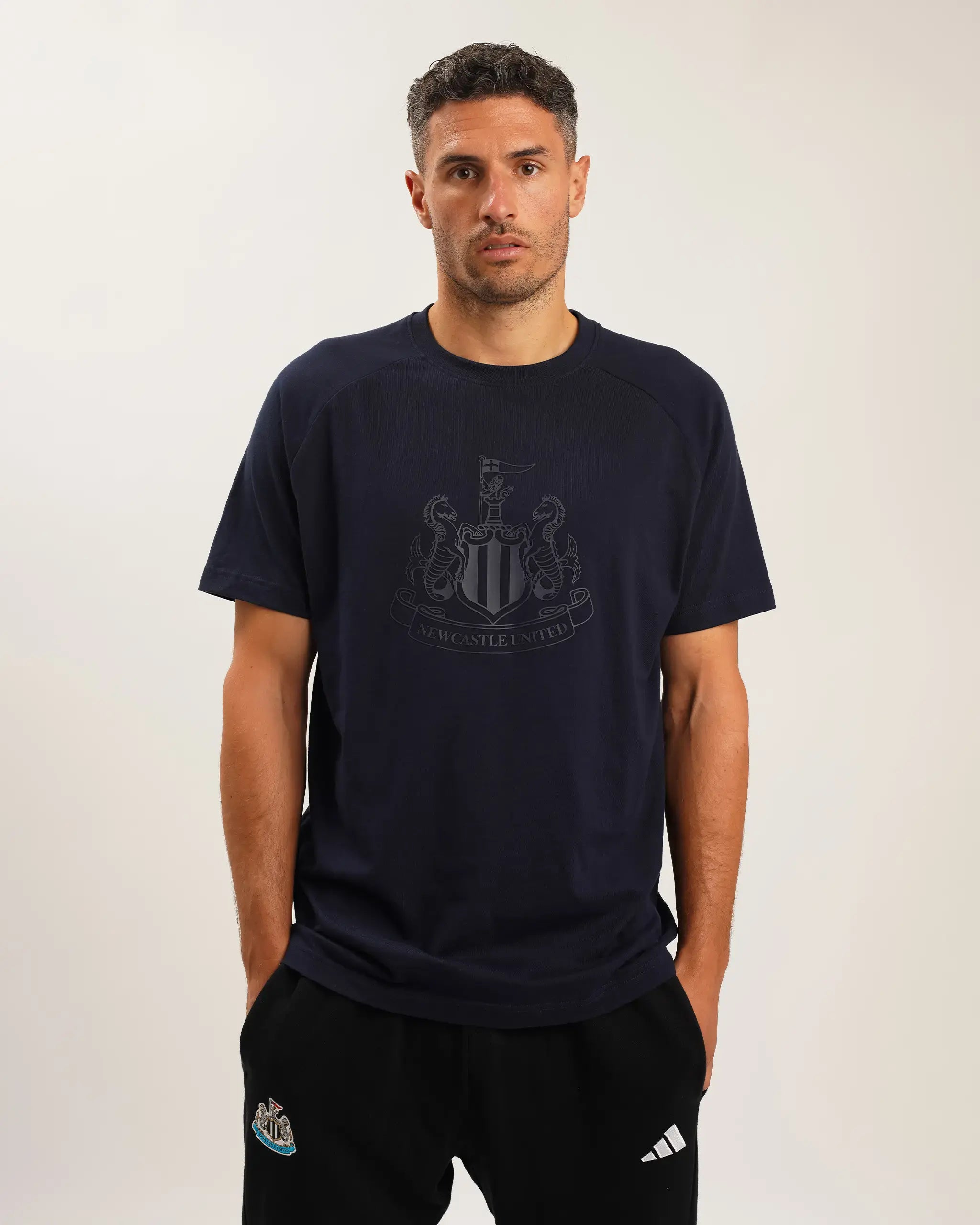 Newcastle United Men's Navy Raglan Crest T-Shirt