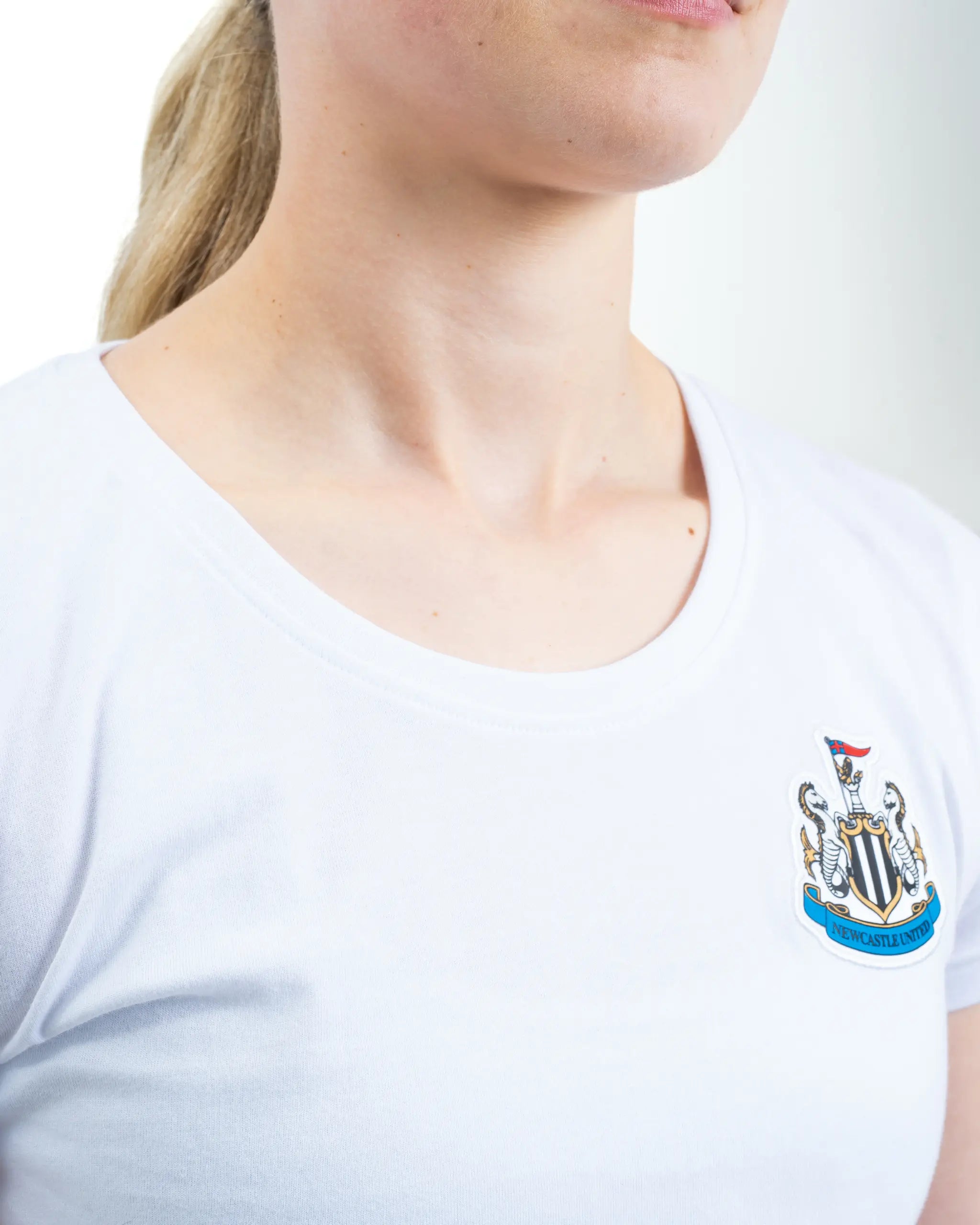 Newcastle United Women's White Terrace Crest T-Shirt