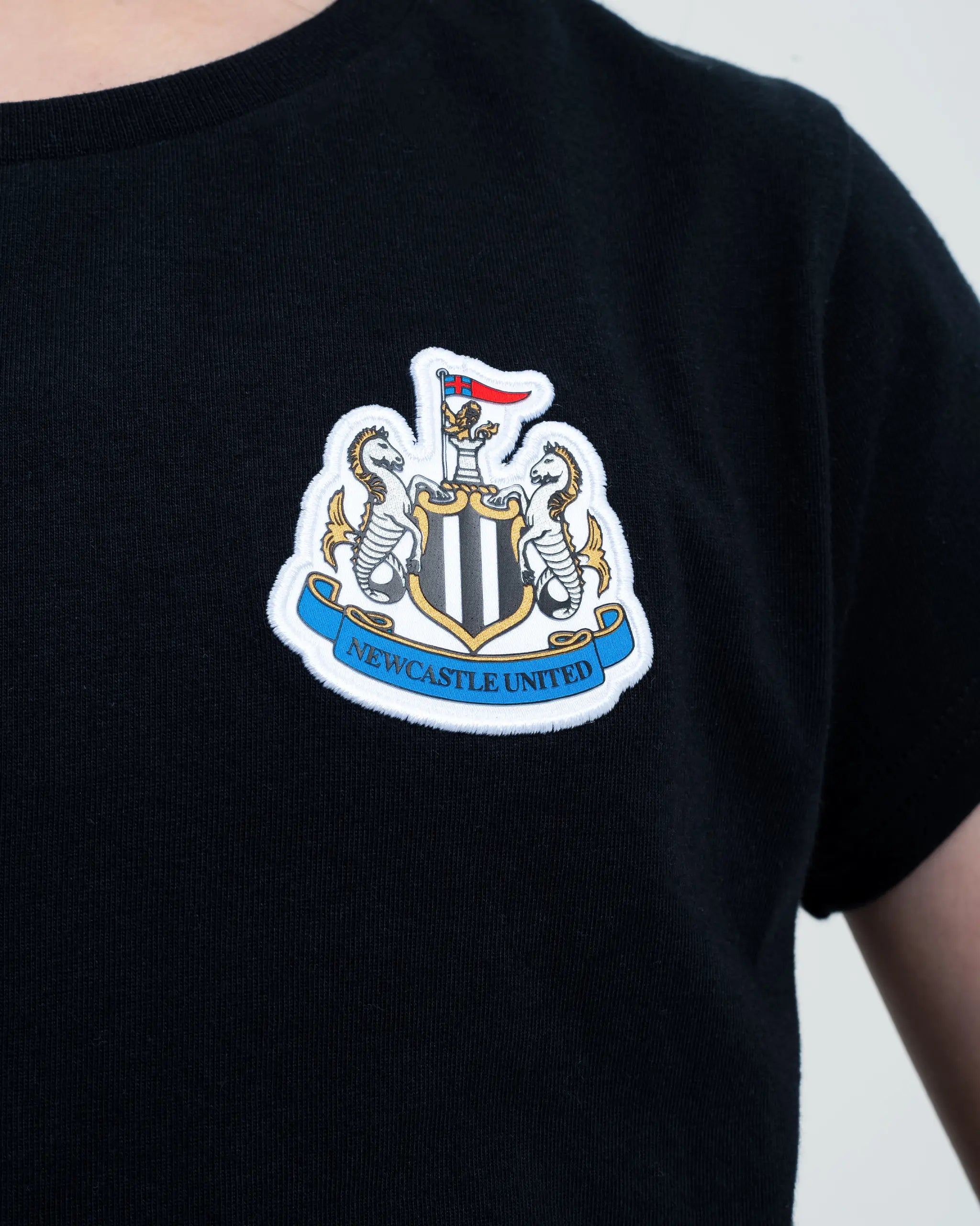 Newcastle United Girl's Black Terrace Crest T-Shirt