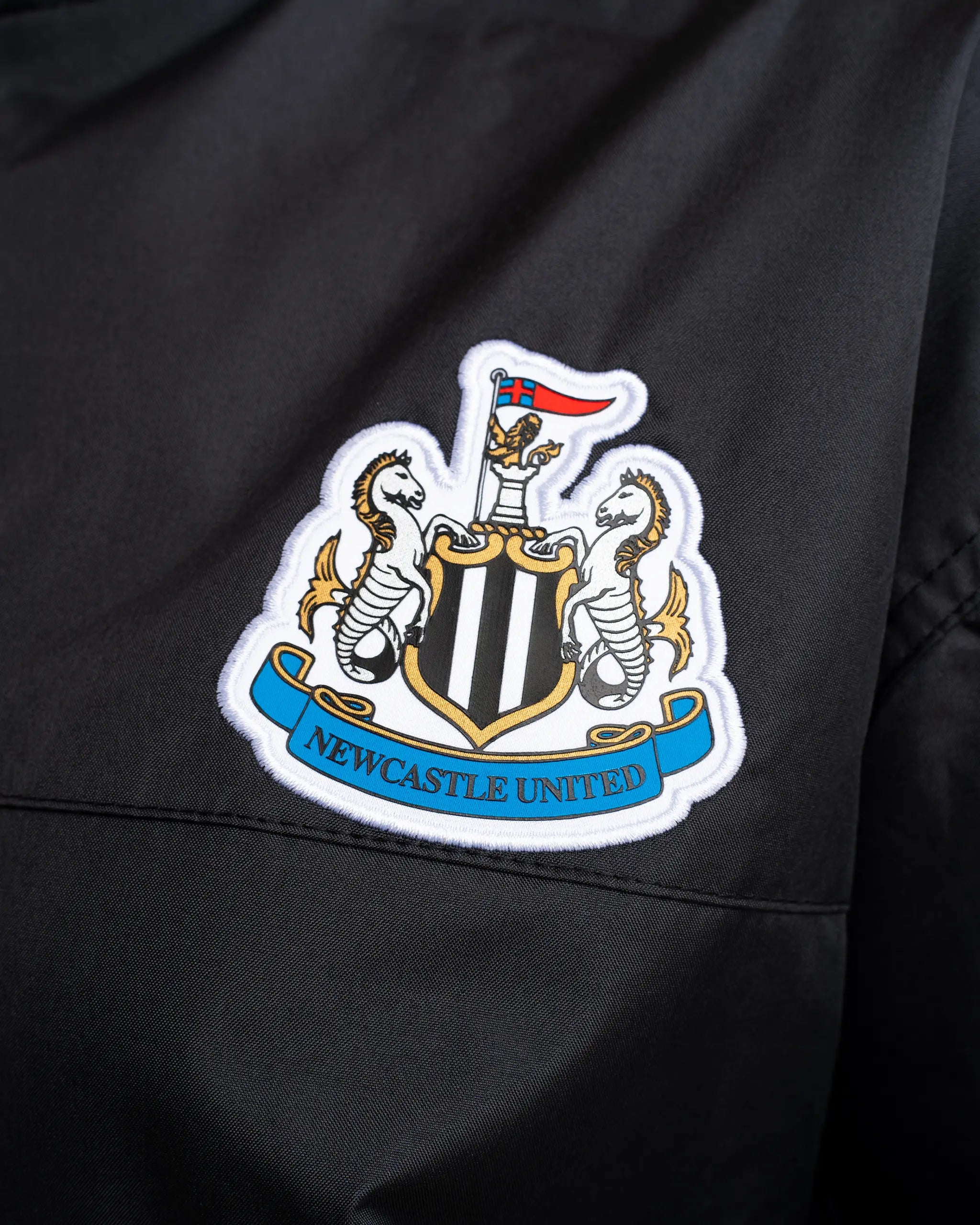 Newcastle United Women's Black Terrace Shower Jacket