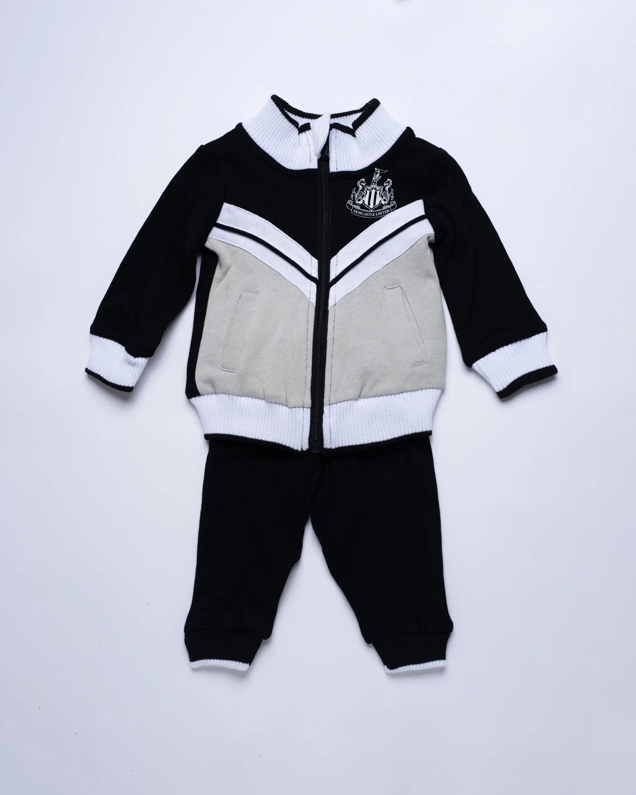 Newborn baby tracksuit online