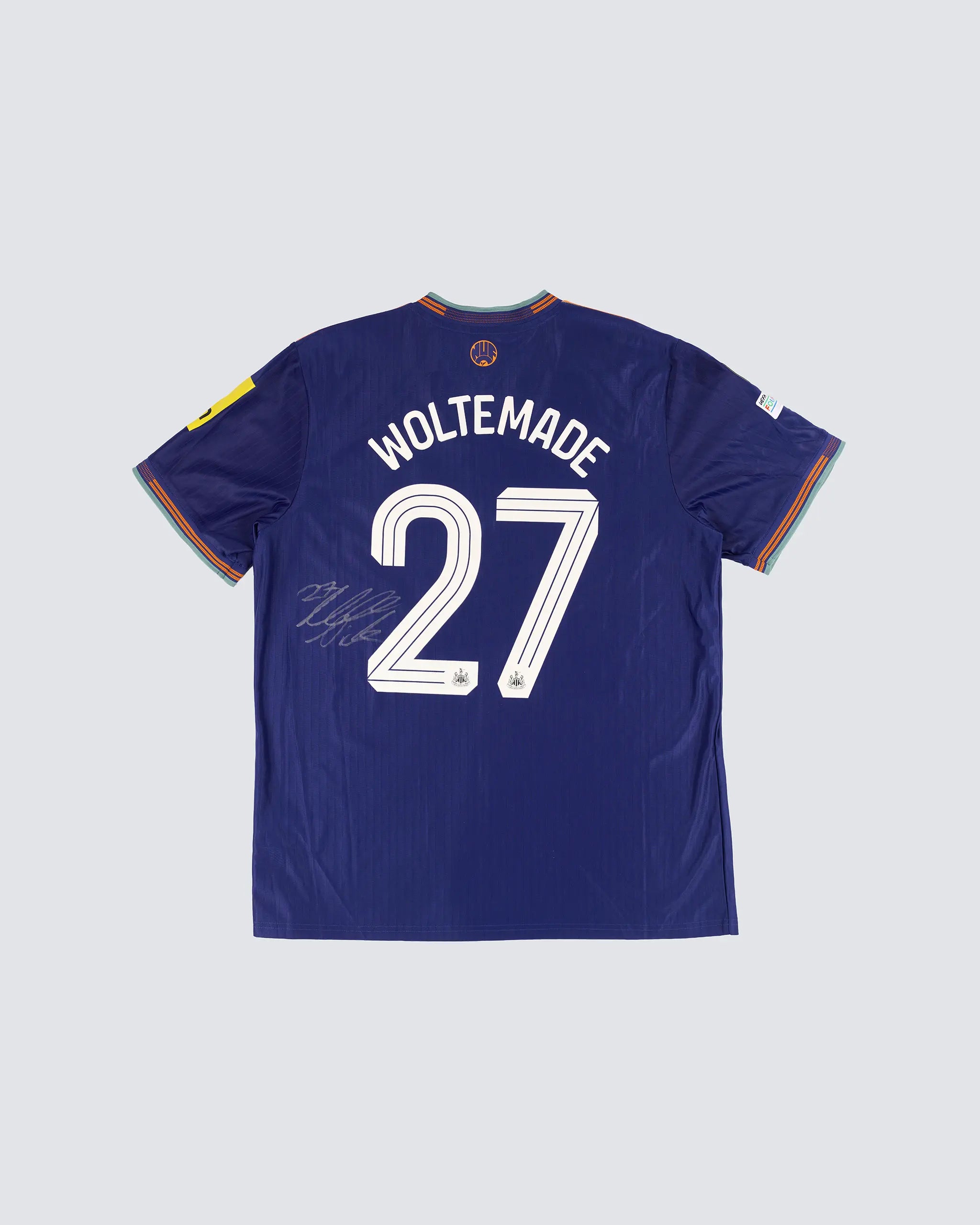 Newcastle United WOLTEMADE 25/26 Boxed Signed Third Shirt