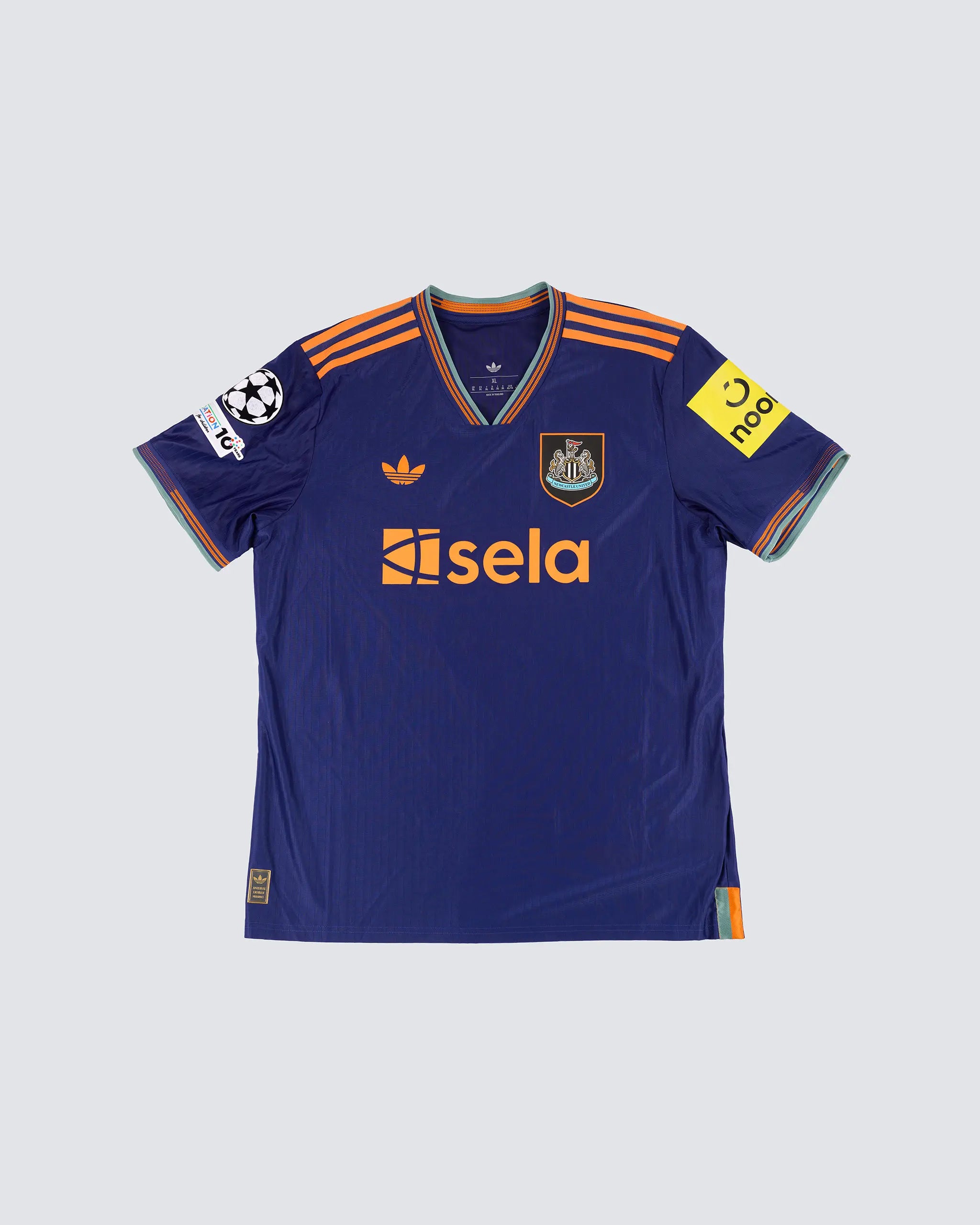 Newcastle United WOLTEMADE 25/26 Boxed Signed Third Shirt