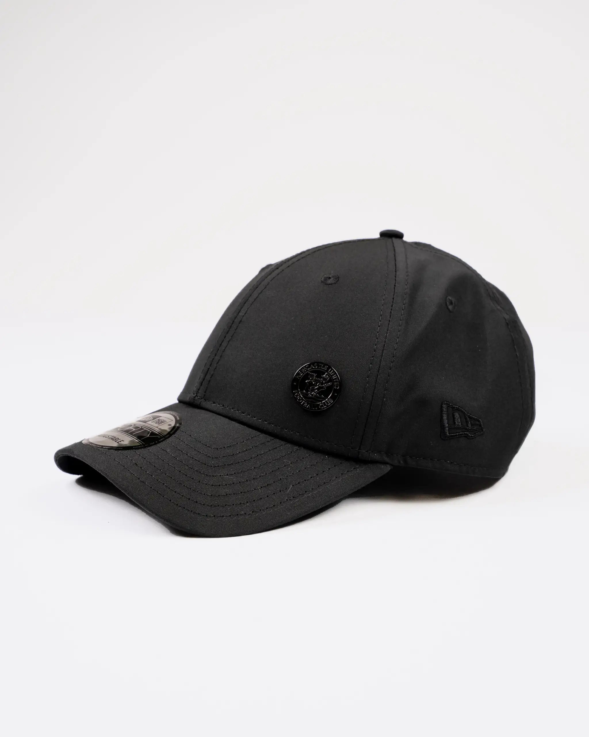 Newcastle United New Era Flawless Black 9FORTY Adjustable Cap