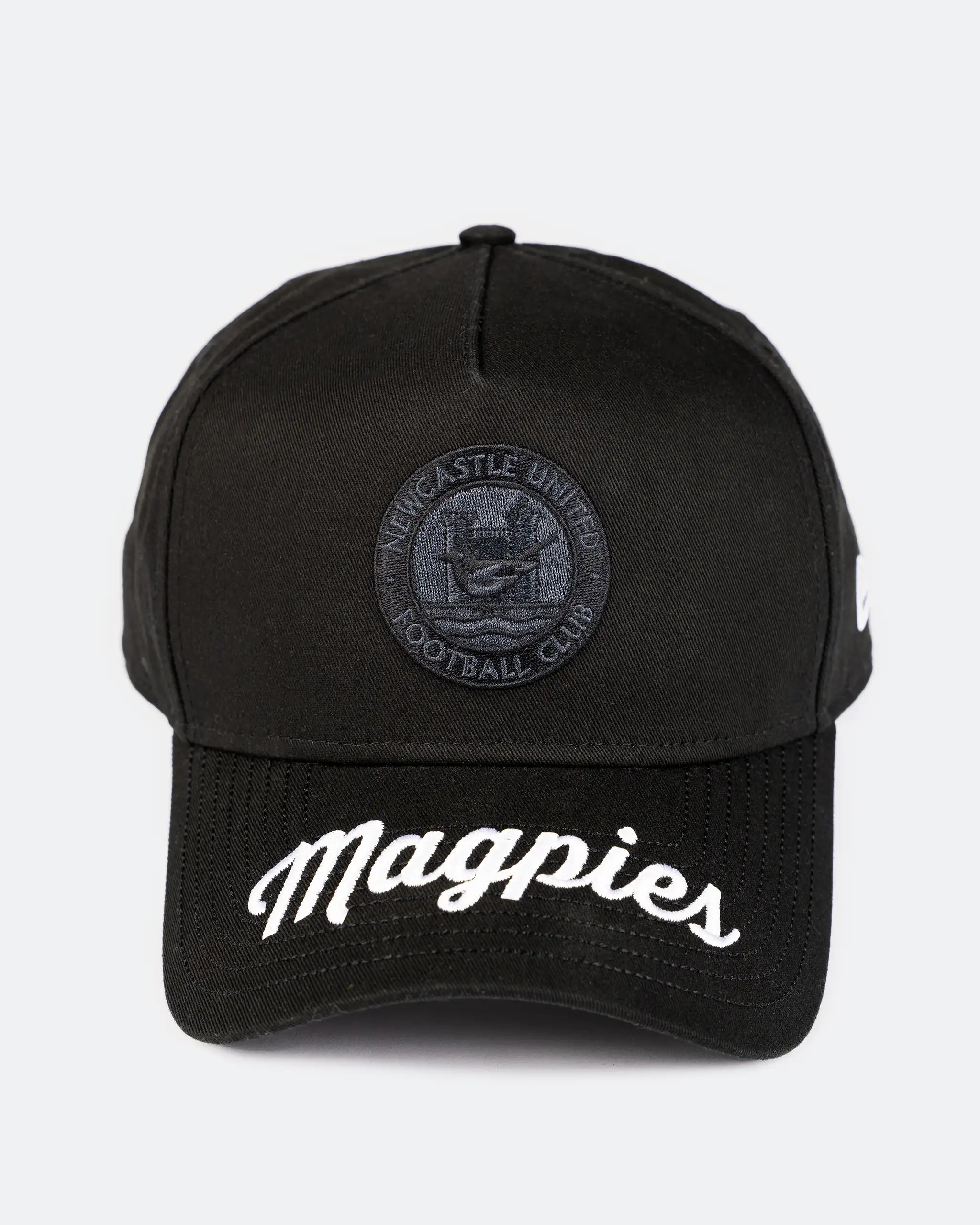 Newcastle United New Era Script Visor Black 9FORTY Adjustable Cap