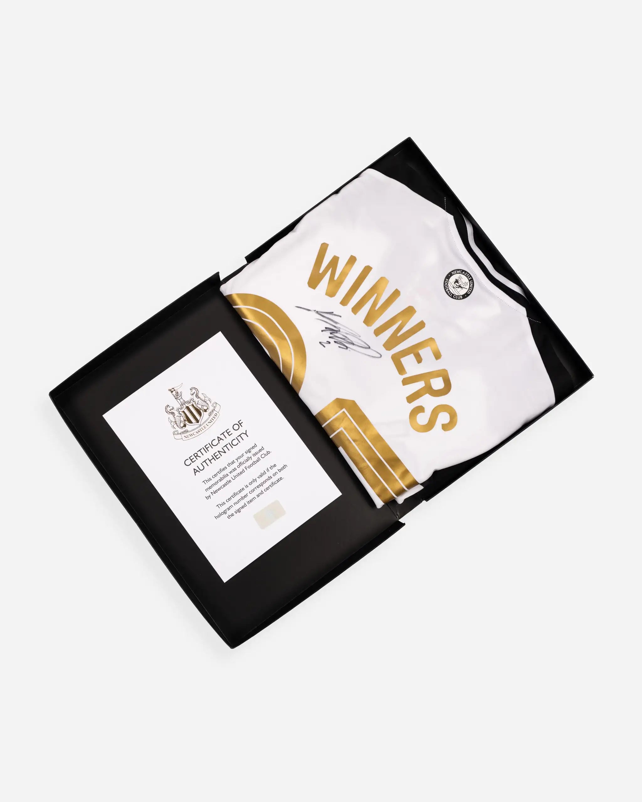 Newcastle United TRIPPIER 24/25 Boxed Signed Carabao Cup Winners Shirt
