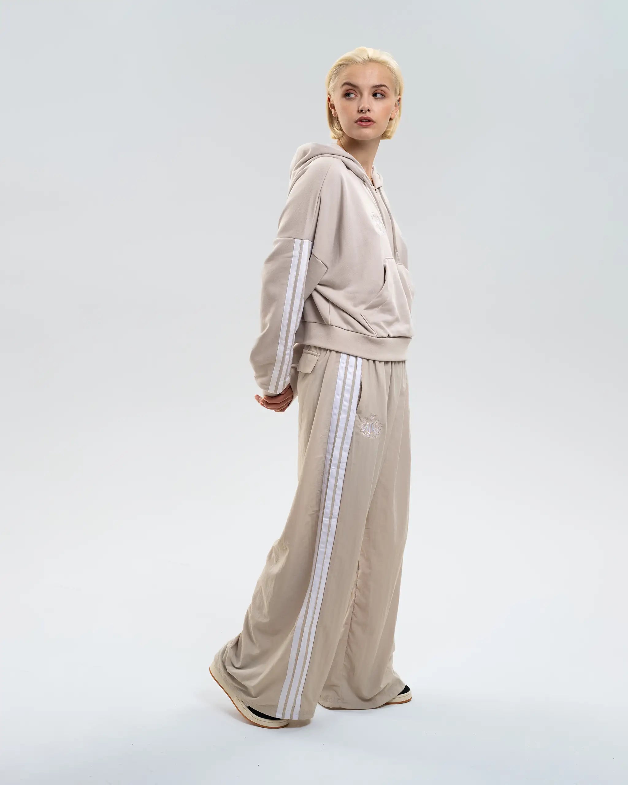 Newcastle United adidas Women's Stone Woven Parachute Tracksuit Bottoms