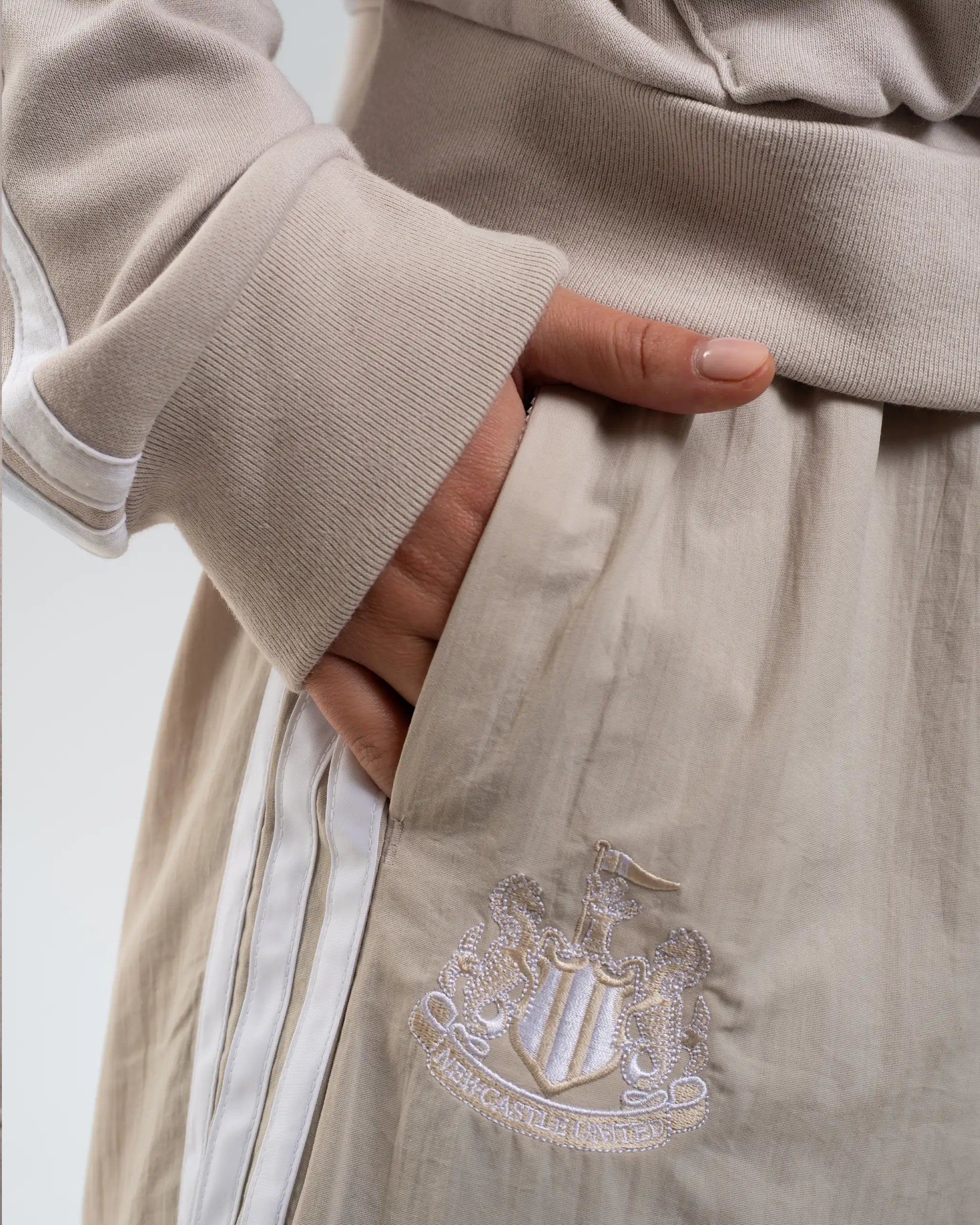 Newcastle United adidas Women's Stone Woven Parachute Tracksuit Bottoms