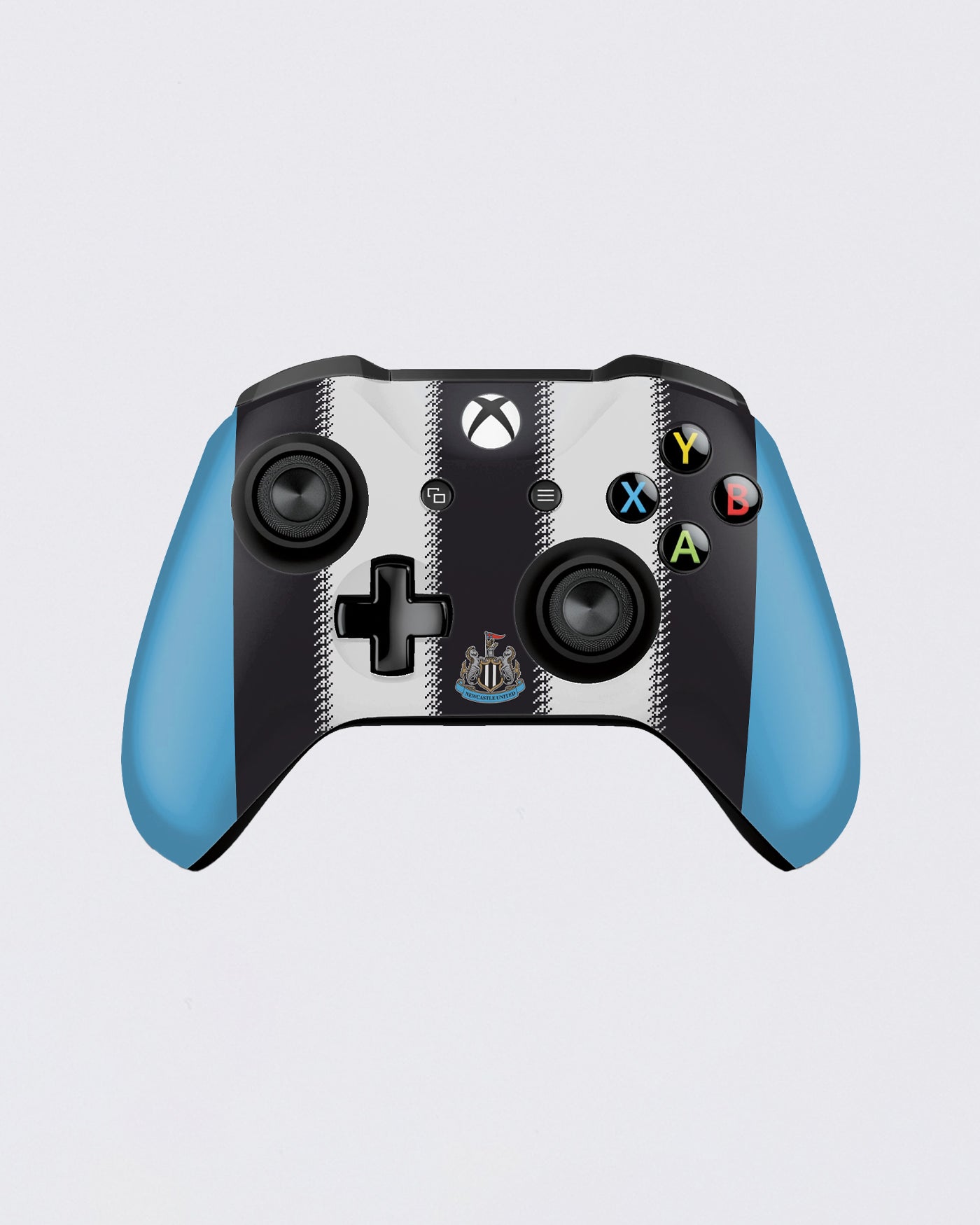 Newcastle United Home Kit 25/26 Controllar Skin for Xbox One S / X